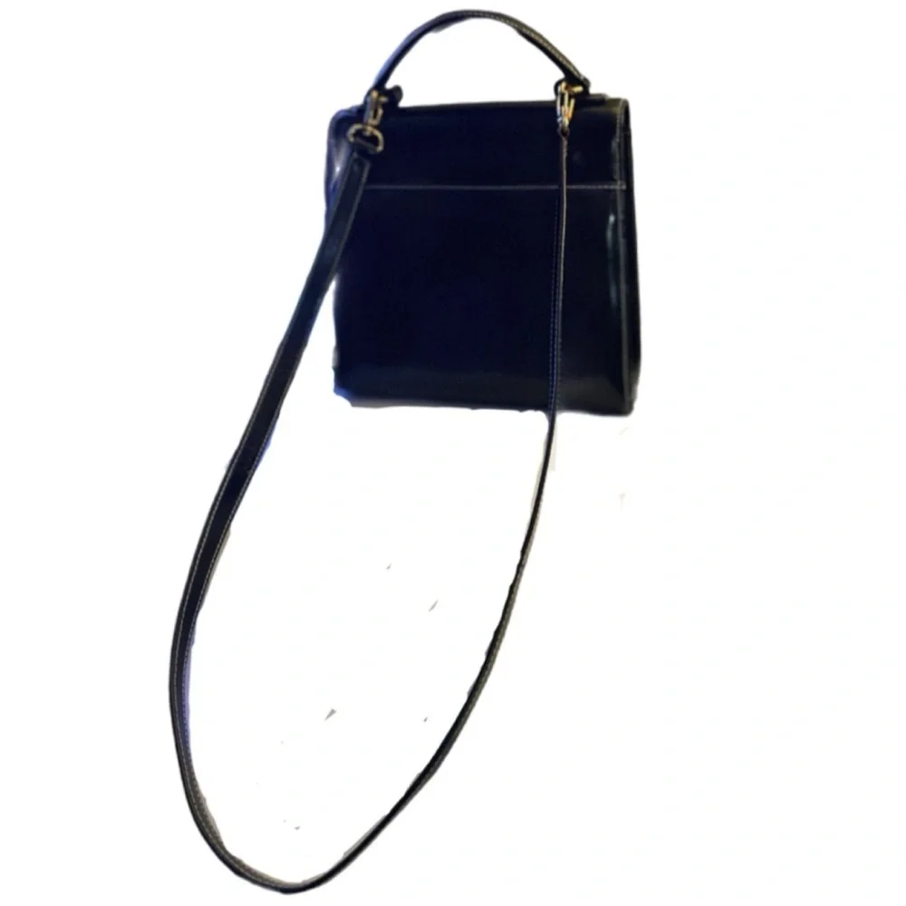 Vintage 90s Talbots Black Leather Front Clasp Classic Minimalist Bag